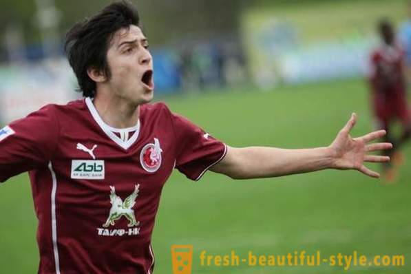 Serdar Azmun: Karriär iranska fotbollsspelare, 