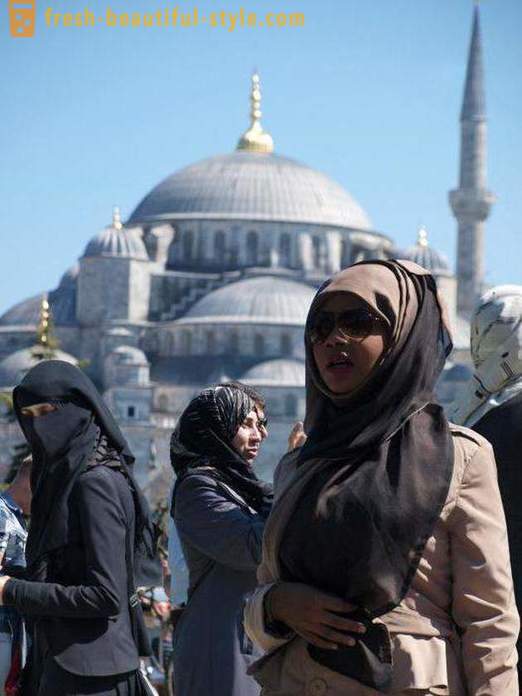 Vad är slöjan? Ytterkläder i muslimska länder