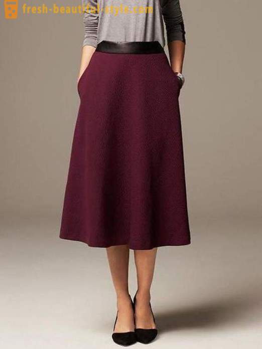 What to wear med en vinröd kjol Tips och kombination av färger