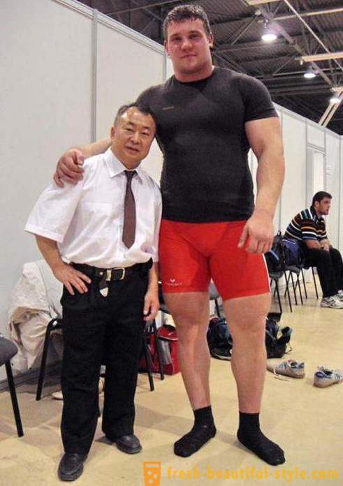 Kirill Sarychev: längd, vikt, bilder