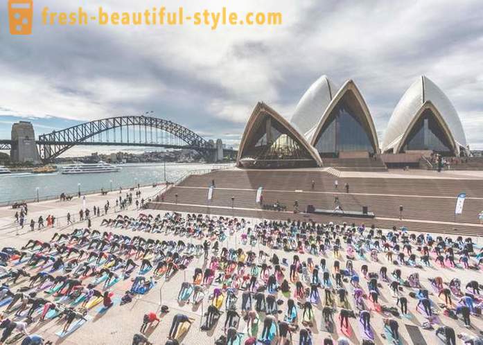 International Yoga Day firas runt om i världen