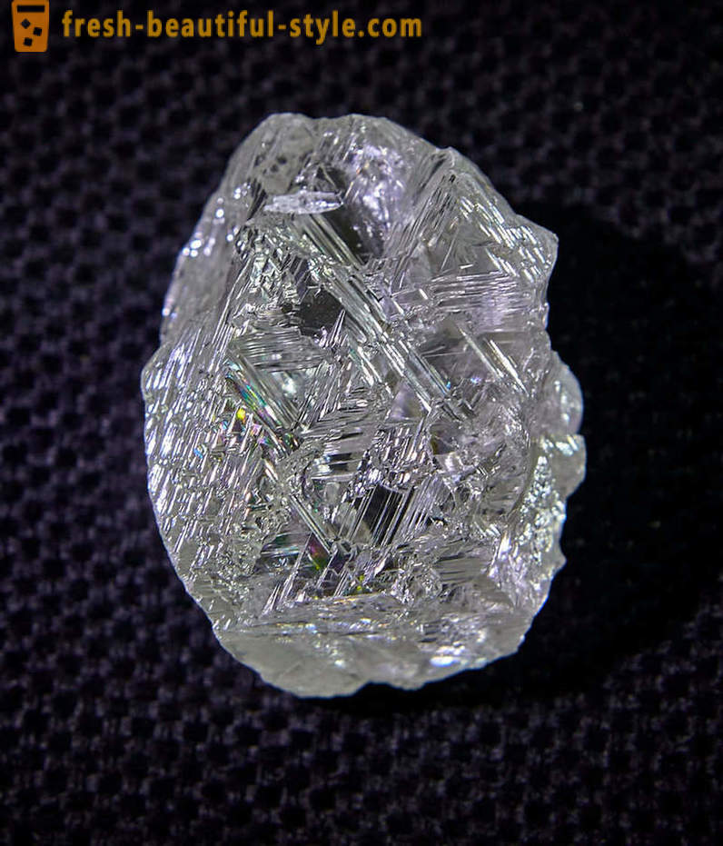 I Jakutien har hittat en unik diamant som väger nästan 200 karat