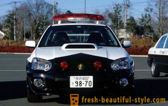 Branta japanska polisbilar