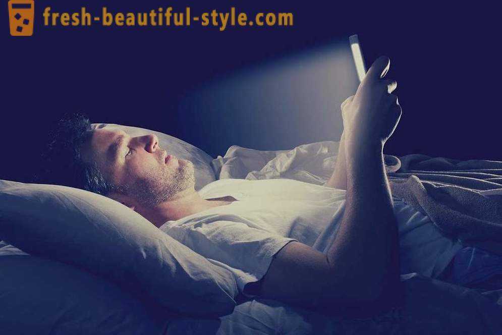 Forskare har upptäckt varför du inte kan sova med din smartphone