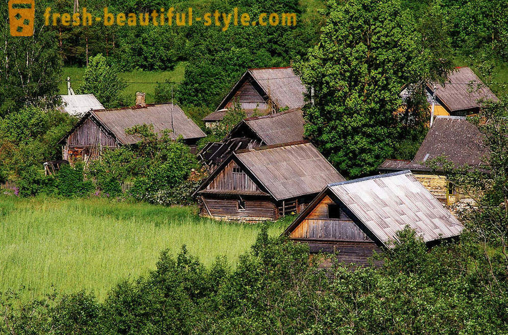 Skönheten i världen av tomma byar
