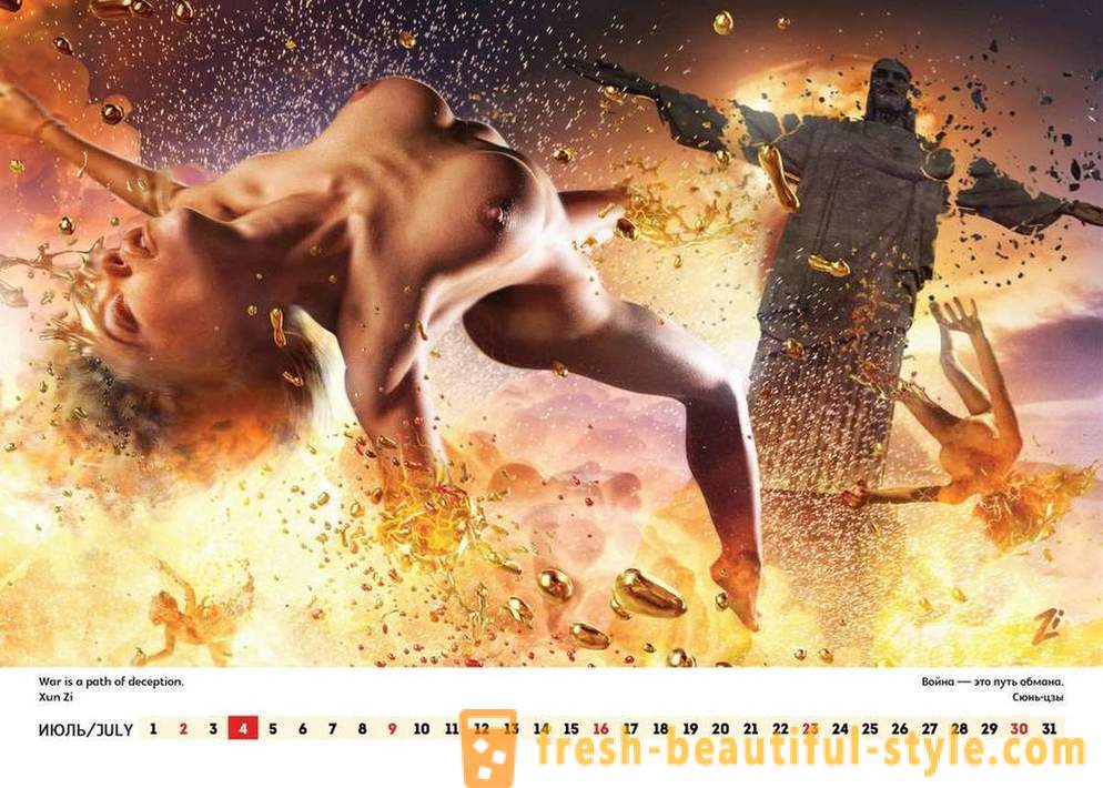 Showman Tur Lee släppt en erotisk kalender, kräver Ryssland till Amerika och världen