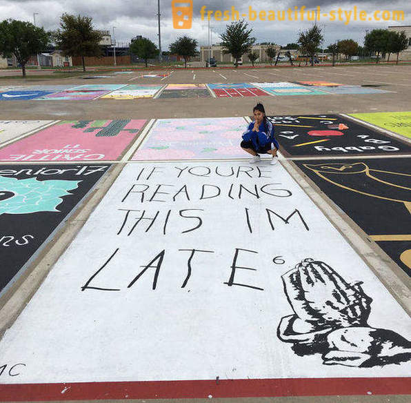Amerikanska studenter fick måla sin egen parkeringsplats