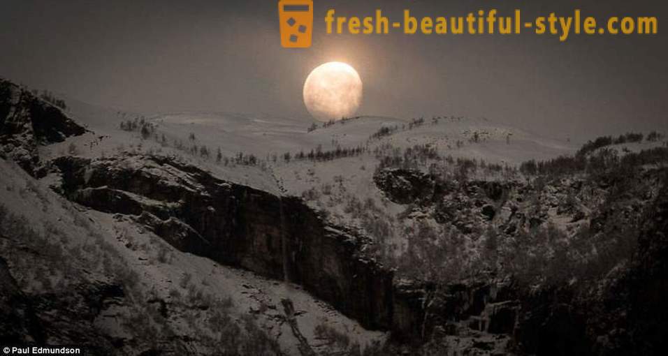 Skönheten i de norska fjordarna i arbetet av den brittiska fotografen