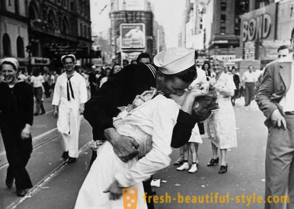 Religiösa kyss fångas på fotografisk film