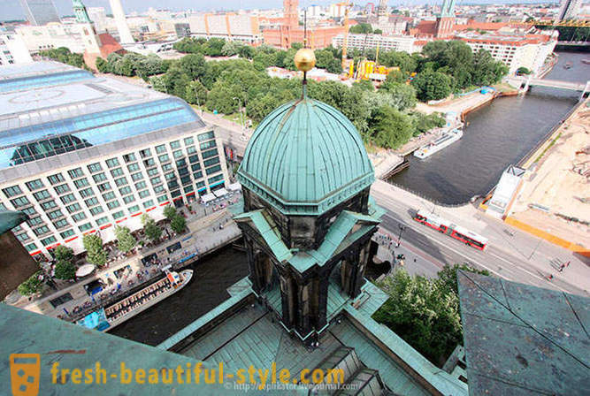 Berlin från höjden av Berliner Dom