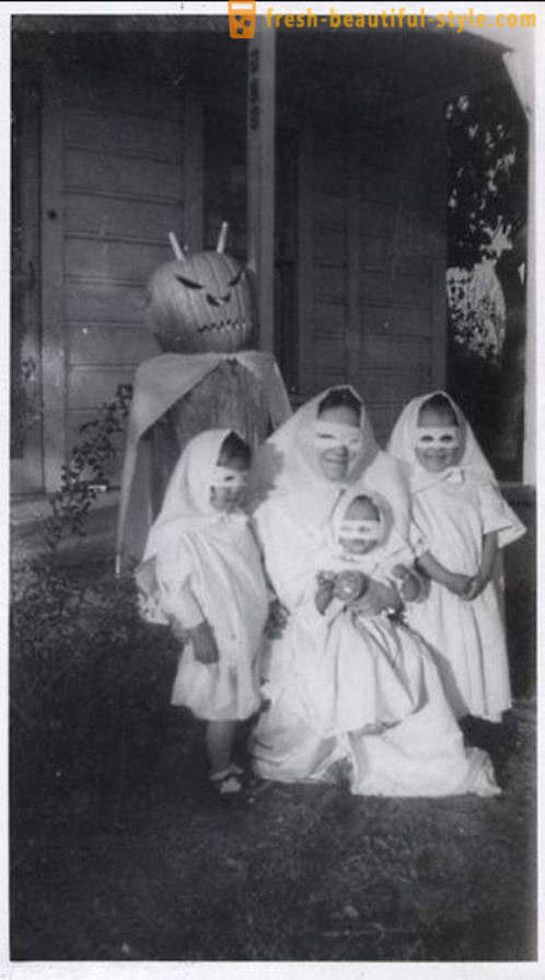 De äldsta och konstiga kostymer för Halloween