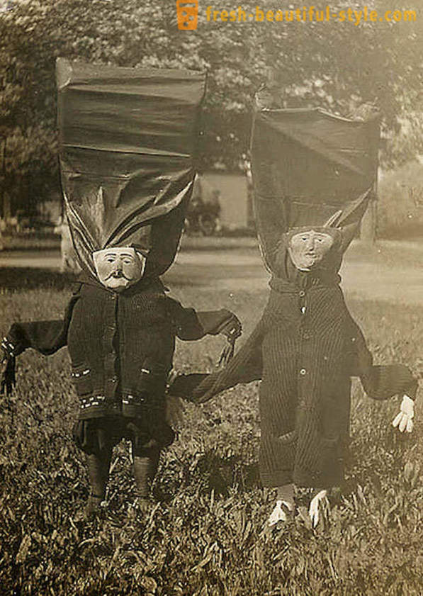 De äldsta och konstiga kostymer för Halloween