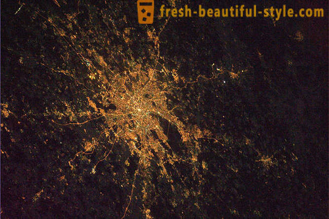 Natt städer från rymden - de senaste bilderna från ISS