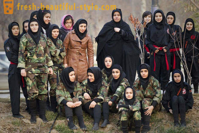 Iranska kvinnliga ninjor