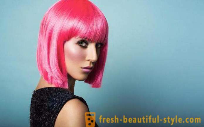 Rosa hår: hur man uppnår en önskad färg?