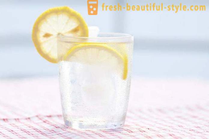 Vatten med citron för viktminskning: recept och recensioner