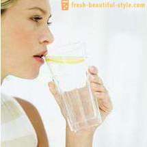 Vatten med citron för viktminskning: recept och recensioner