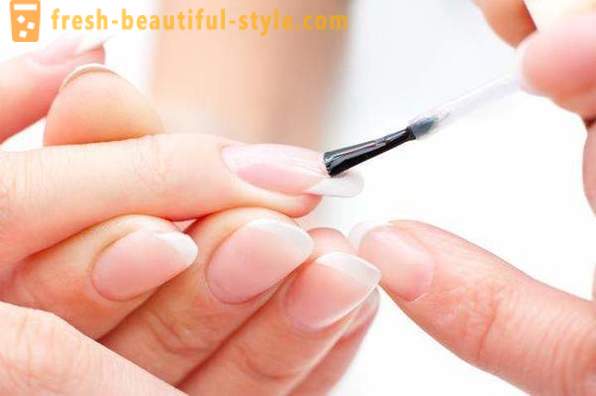 Hur kan man stärka naglarna: några enkla tips